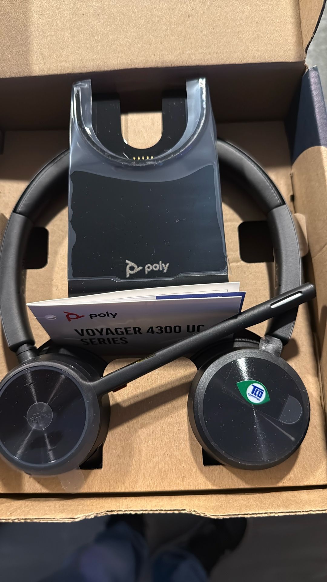 Poly Wireless Business Headset Including USB