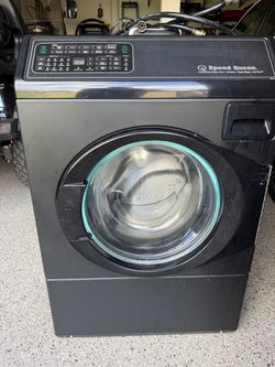 Speed queen washer and dryer set