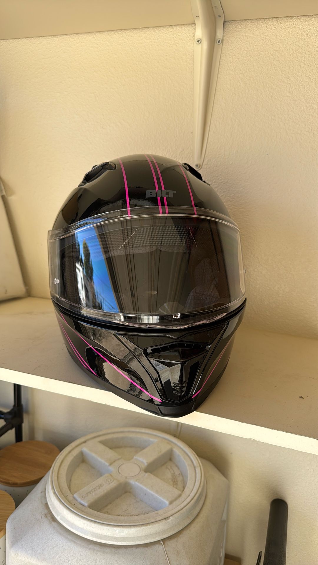 Women’s Motorcycle Helmet