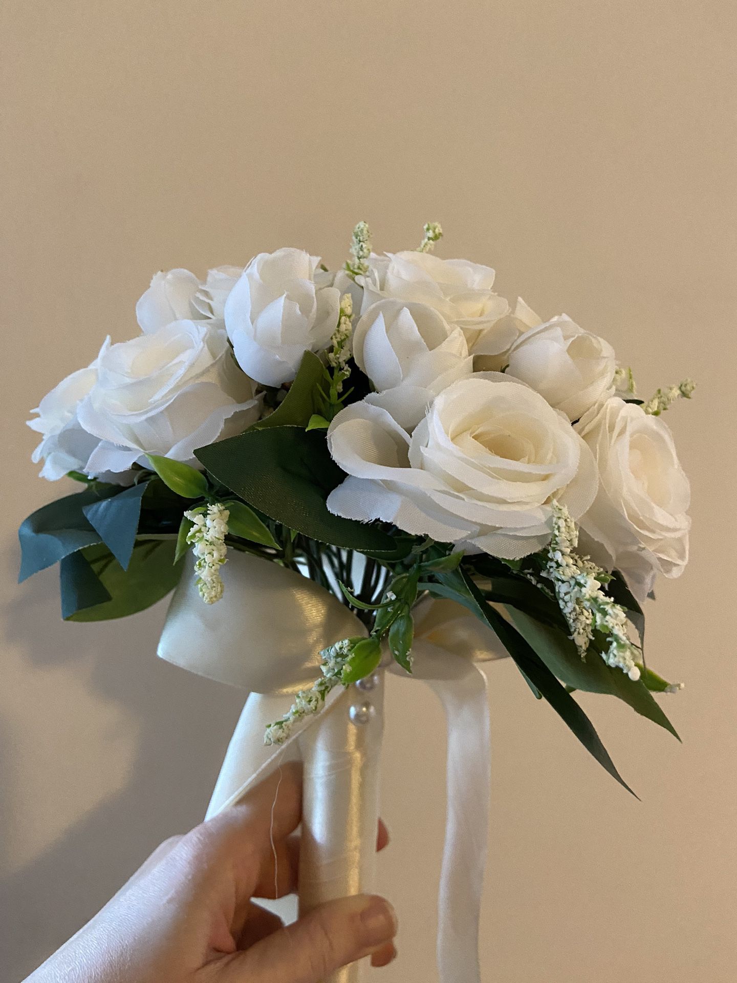 Holding Flowers Artificial Natural Rose Wedding Bouquet with Silk Satin Ribbon Pink White Champagne Bridesmaid Bridal Party Color: white Message me if