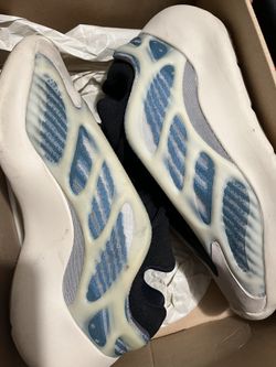 Yeezy 700