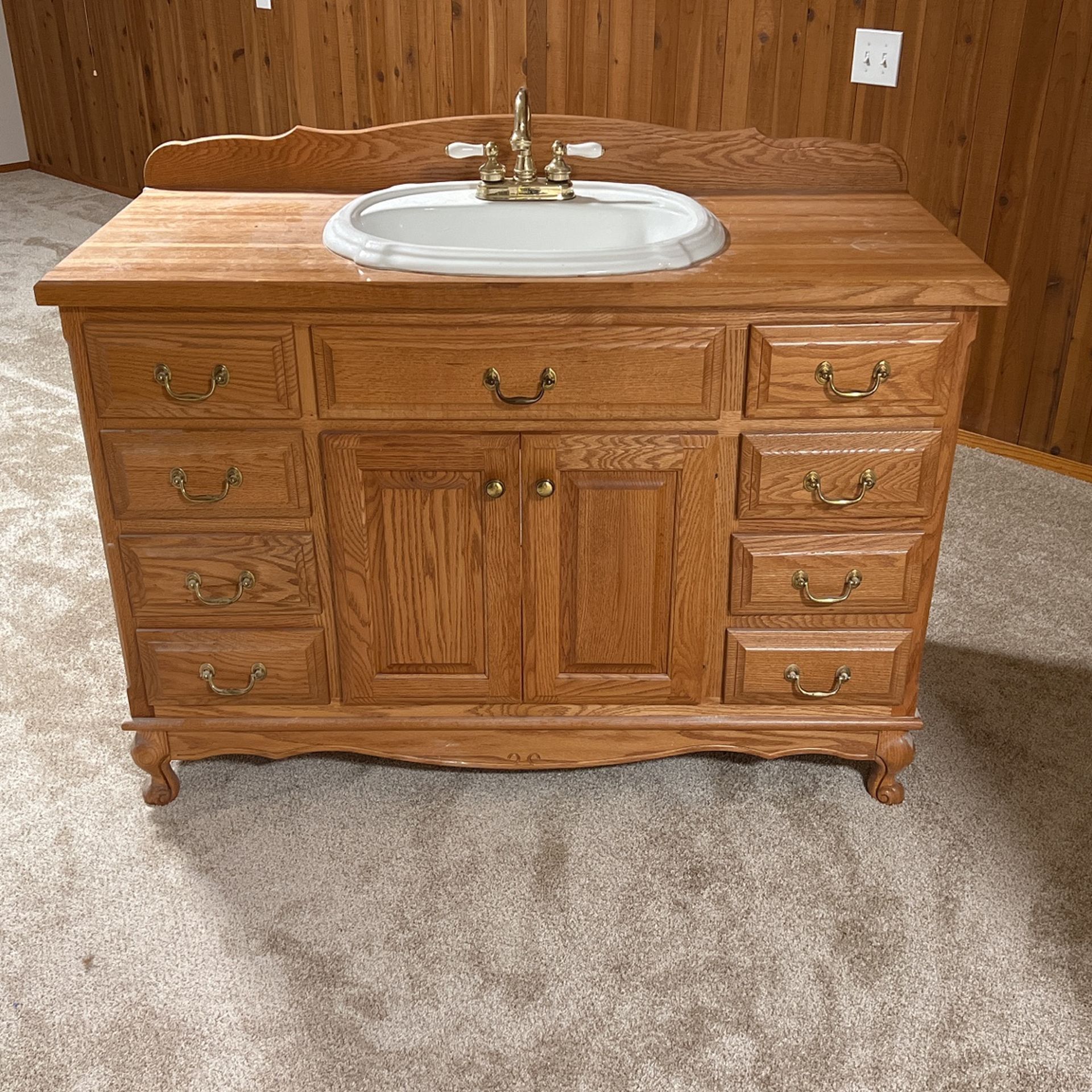 Oak Bathroom Vanity for Sale in Woodinville, WA - OfferUp