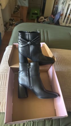 SAM & LIBBY BOOTS