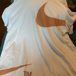 NIKE Large Shirt