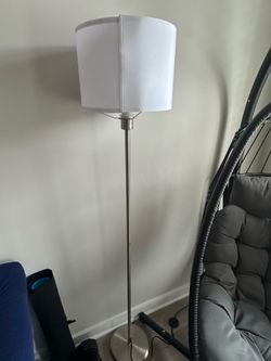 Floor lamp