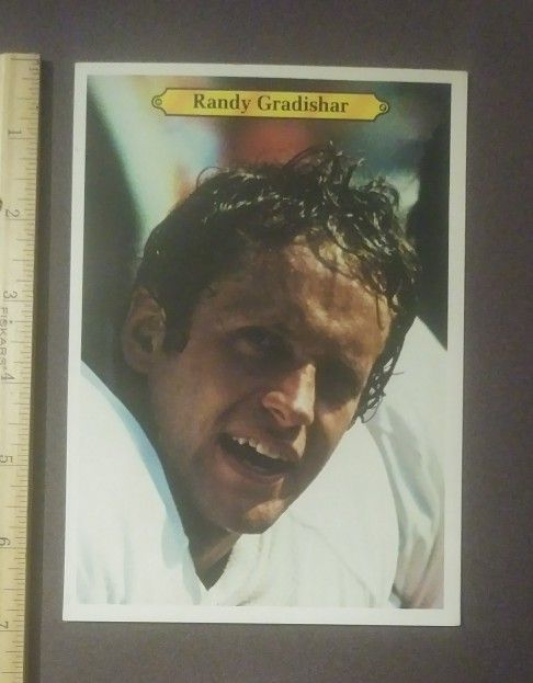 1980 Topps Randy Gradishar Denver Broncos #24 Hall Of Fame HOF Football Sports Photo Large Over-sized Card Collectible Vintage NFL