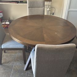 Kitchen Table With 4 Chairs 
