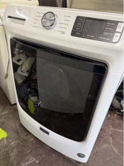 Maytag commercial   Extra power White front load  washer and dryer  all most new condition
