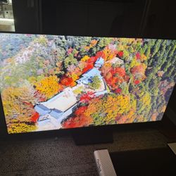 Hisense 75U7N 4K Mini-LED TV + Soundbar/Subwoofer Bundle