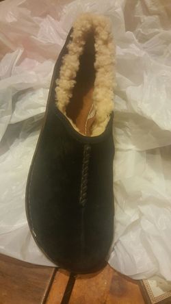 Womens.ugg mock shoe sz9