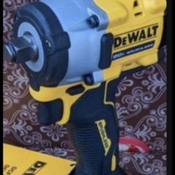 DEWALT

ATOMIC 20V MAX Cordless Brushless 1/2 in. Variable Speed Impact Wrench (Tool Only)

