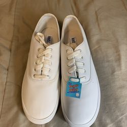 Keds Woman’s Size 9