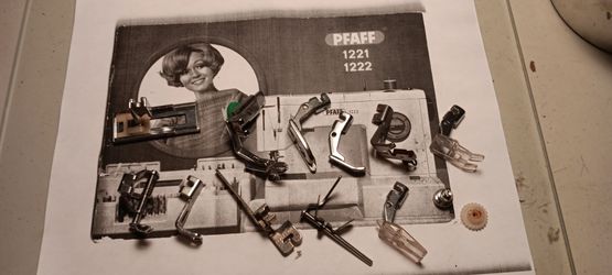 PFAFF SEWING MACHINE FEET
