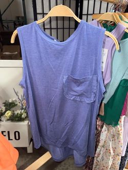 Gee gee tank top/ crop top/ tops. Women clothes summer