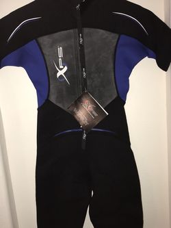 Bass Pro XPS Men’s Wetsuit NEW WITH TAGS