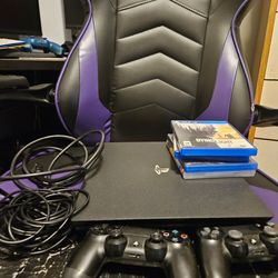 Ps4 Pro 1Tb with 2 games Dying Light and Borderlands handsome collection.