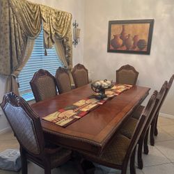 Dinning Table With 6 Chairs + 2 Bar Chair 