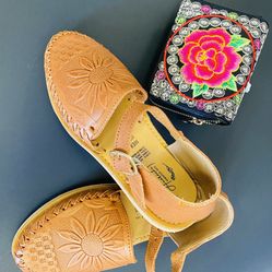 Huarache Tipico