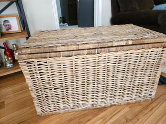 Storage box