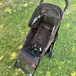 Maclaren Quest Arc Lightweight Stroller
