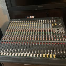 InterM IMX424 24 Channel Mixer 