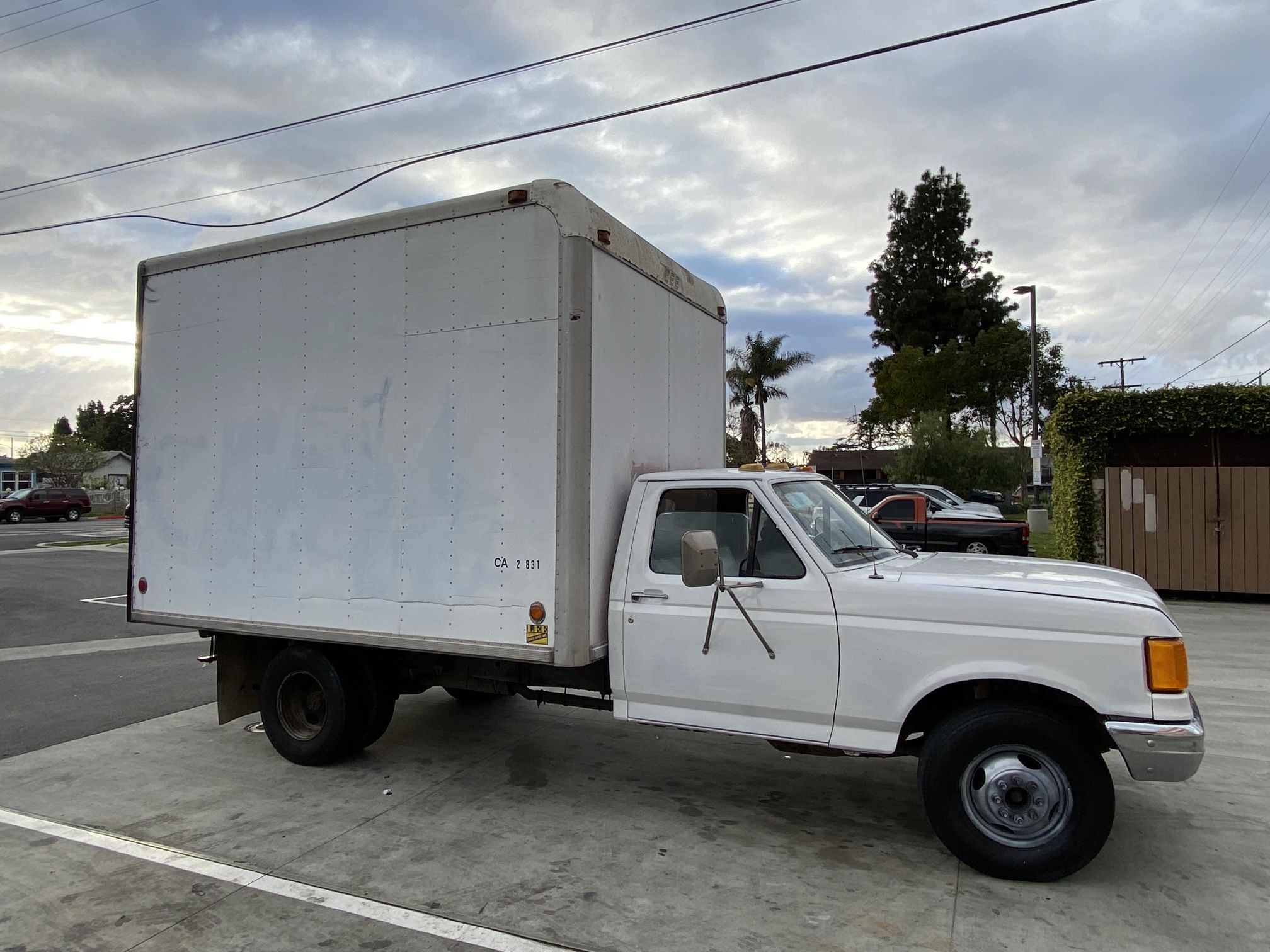 Ford Box Truck 