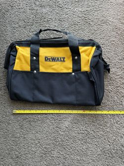 Dewalt Heavy Duty tool bag L Tool case 14 1/2”x10” (Brand New)