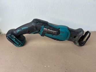 Makita 18V LXT Reciprocating Saw XRJ01 – TESTED WORKING – $40
