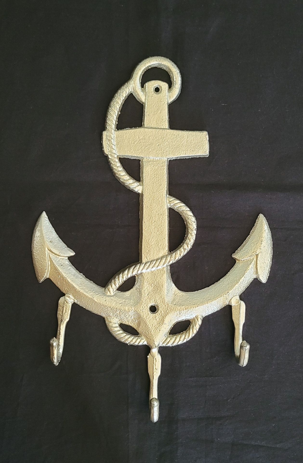 How to Anchor Wall Coat Knobs: Easy Steps for Secure Mounting