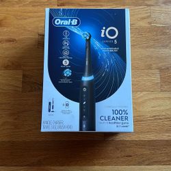Oral-B iO Series 5 Rechargeable Electric Toothbrush