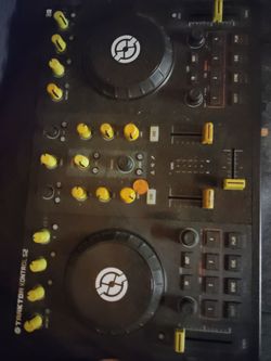 DJ TRAKTOR