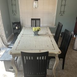 Vintage Kitchen Table, 4 Chair, Chairs, And A Bench