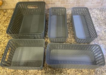 Storage Bins - Plastic (Set of 5)