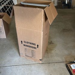 Moving Boxes & wardrobe Boxes 