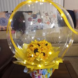 Flower Artificial Bouquet.  Balloon Bouquet.  All Occasions. Gift .Mothers Day $50.00  Available  Now. Pick Up