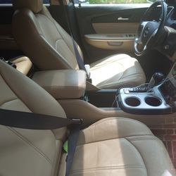 2012 GMC Acadia 