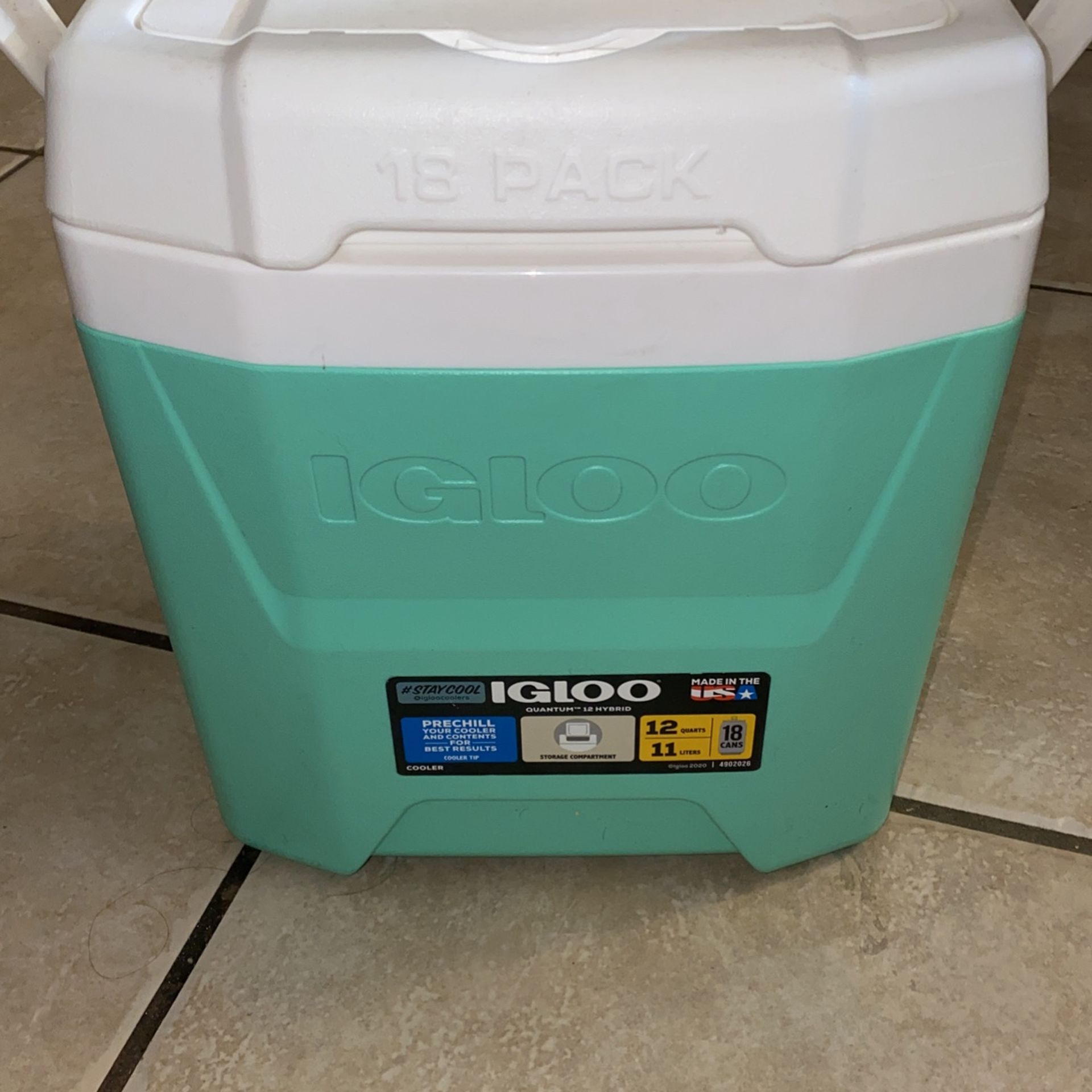 Igloo Quantum 12qt Hybrid Cooler