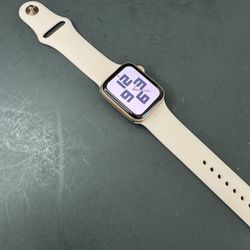 Apple Watch SE (1st Generation GPS) 40mm Aluminum Case