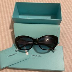 Tiffany & Co. Sunglasses – Model TF4158
