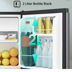 HISENSE COMPACT REFRIGERATOR 1.6 CU.FT