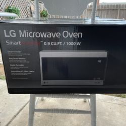 LG Microwave Oven Smart inverter 0.9 Cu. Ft./1000w- color white