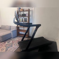 2020 Peloton Tread, Excellent Condition, Fully Functional – Lansdale, PA