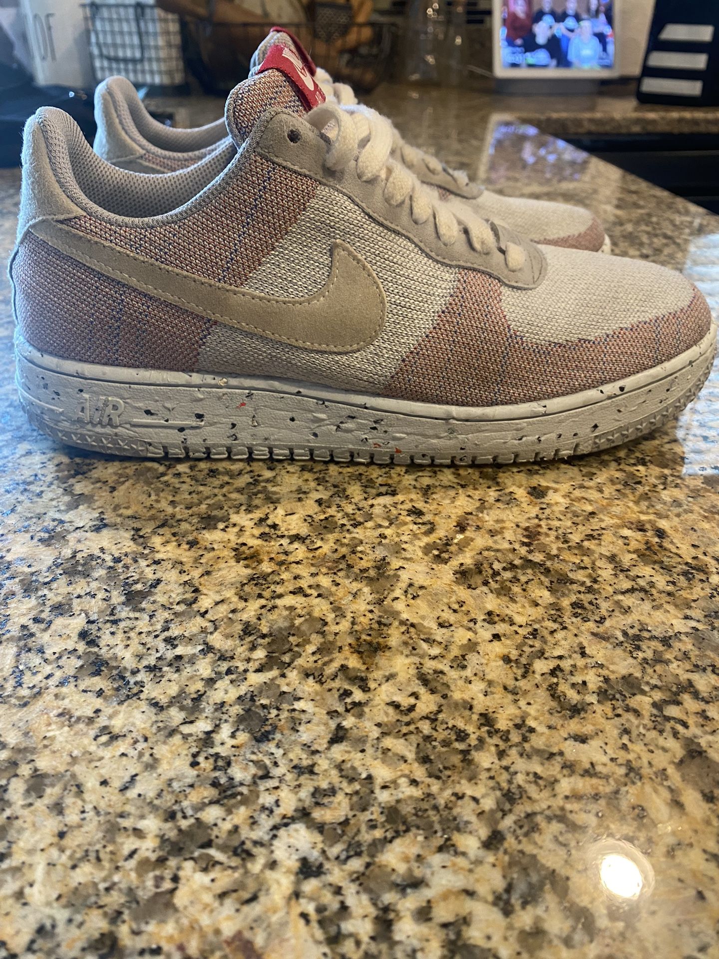 Air Force 1 Crater Flyknit Size 8.5 Mens