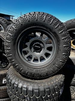 Kanati Armor Hog ATX Tire on Method Wheel