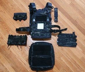 HRT Tactical Plate Carrier & Accessories
