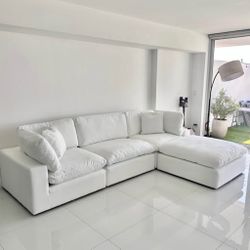 I'm selling a modular sectional sofa. No Free. Ask for price. 