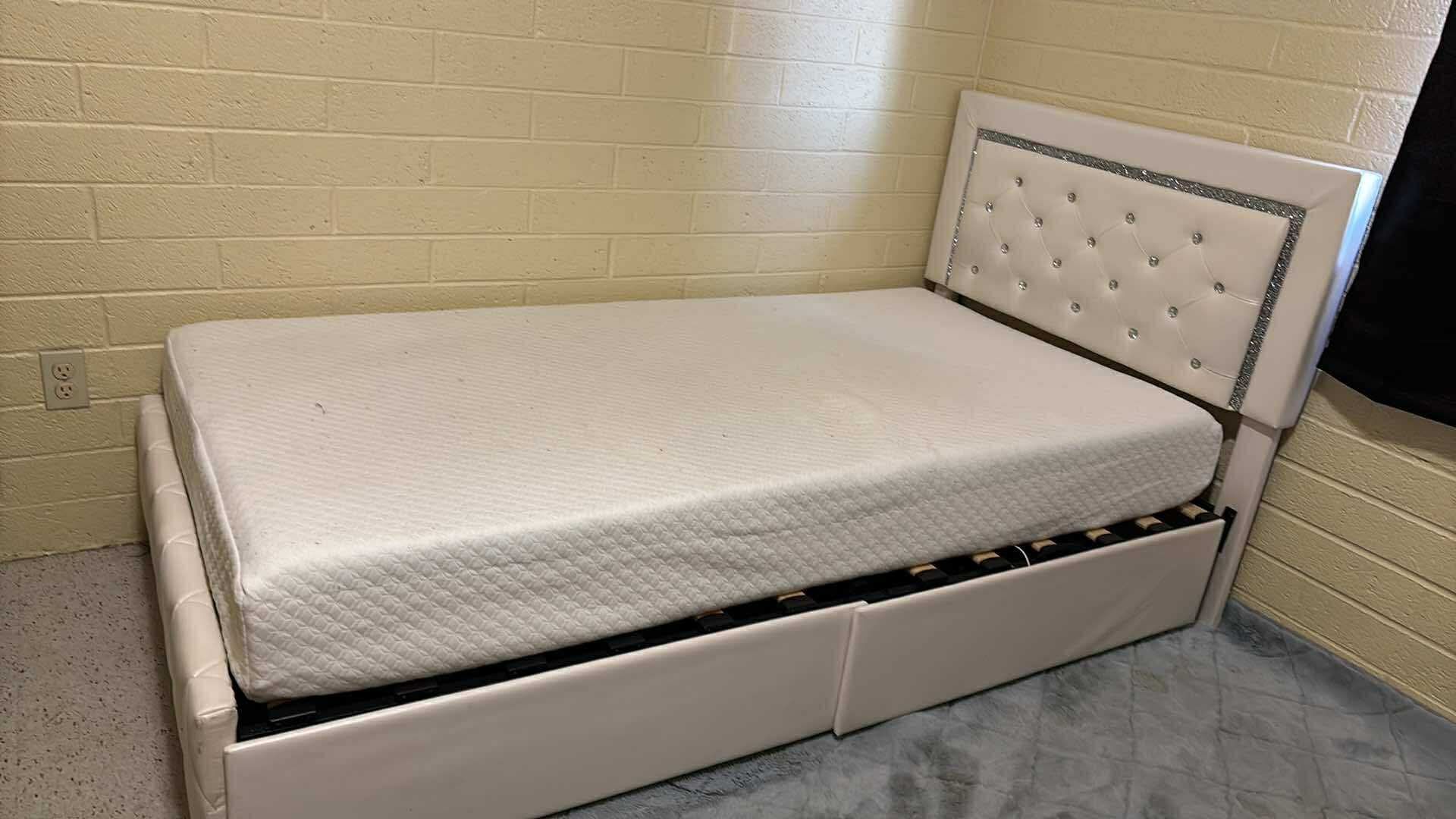 Twin Led Bed frame/mattress