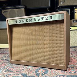 1962 Magnatone 213 Tonemaster
