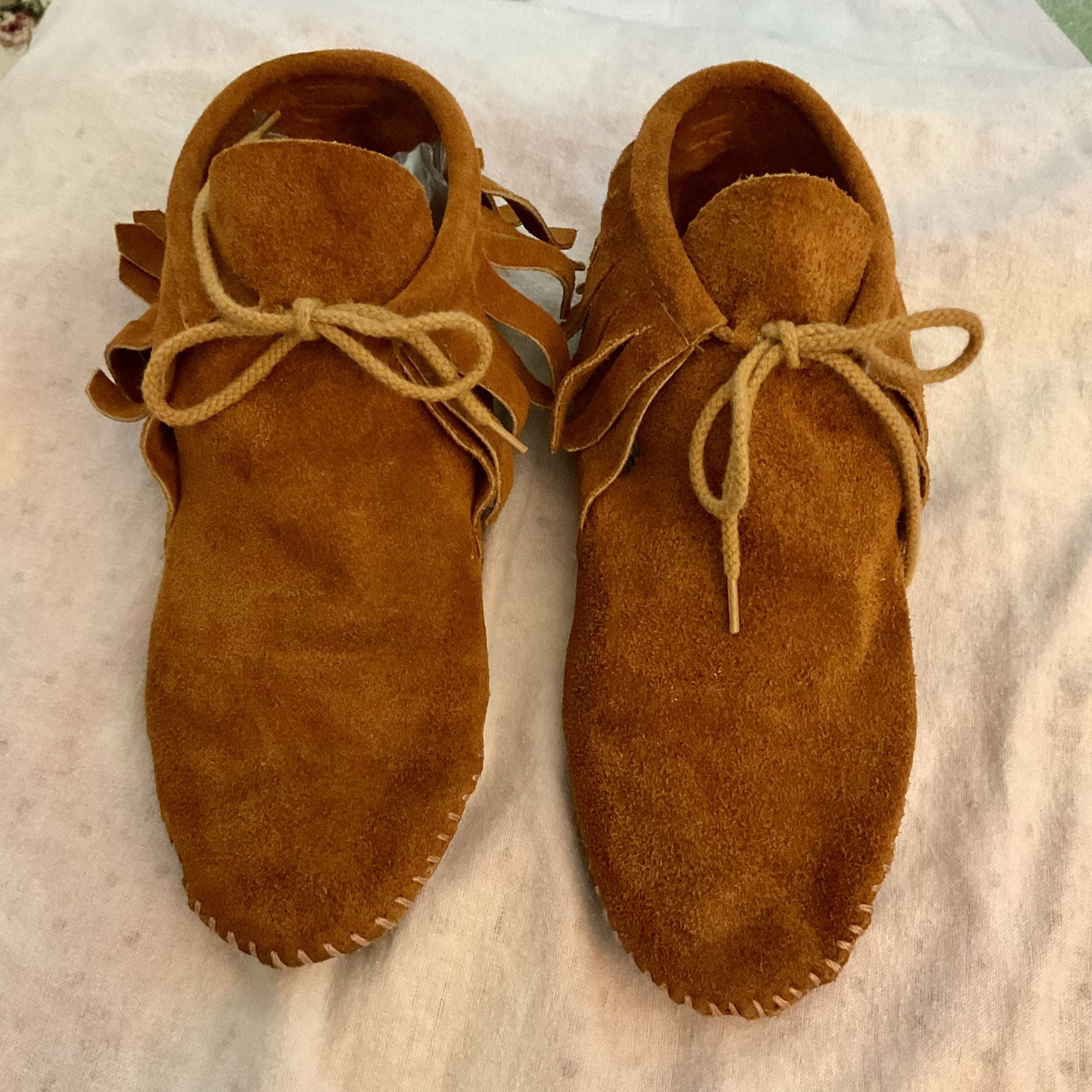 Woman’s Moccasin Fringed Brown Suede No Sole Size 7