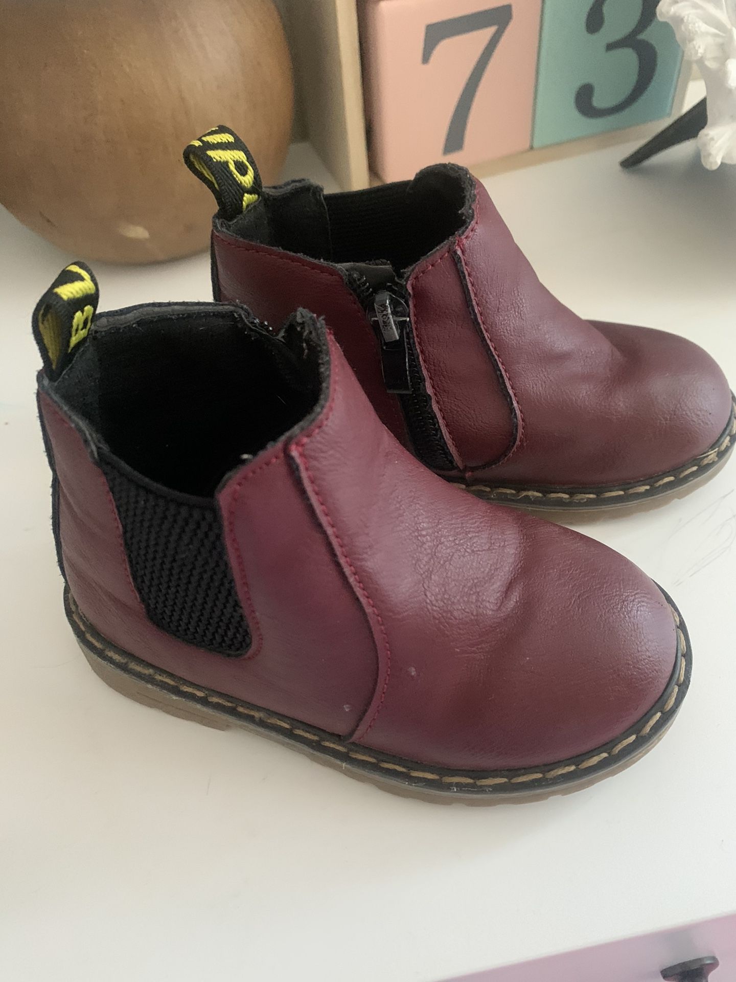 Only worn a few times